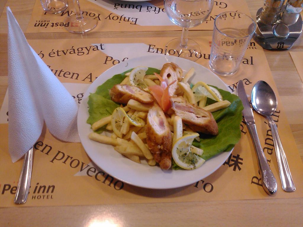 בודפשט Hotel Pest Inn מראה חיצוני תמונה