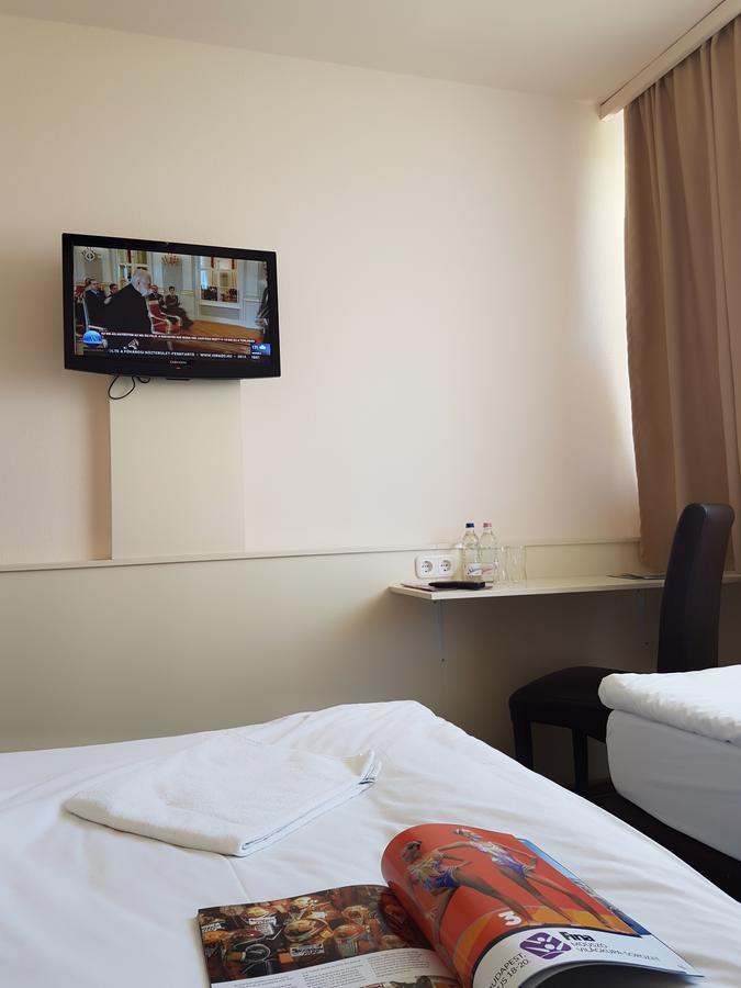 בודפשט Hotel Pest Inn מראה חיצוני תמונה